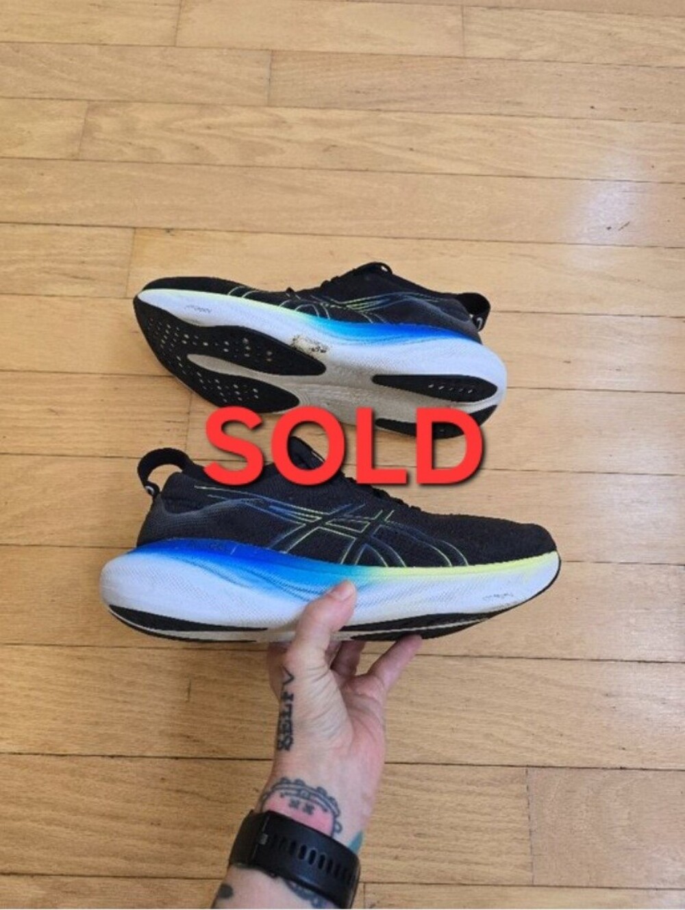Asics | Gel-Nimbus 25 'Black Glow' sporty running sneakers | MENS 9.5